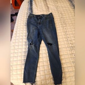 Old Navy High-rise Rockstar Ripped Jeans with Slim Pockets